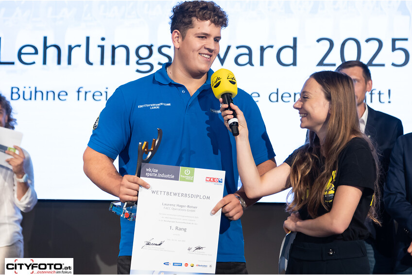 Laurenz Hager-Roiser won first place in the composite technology category. 