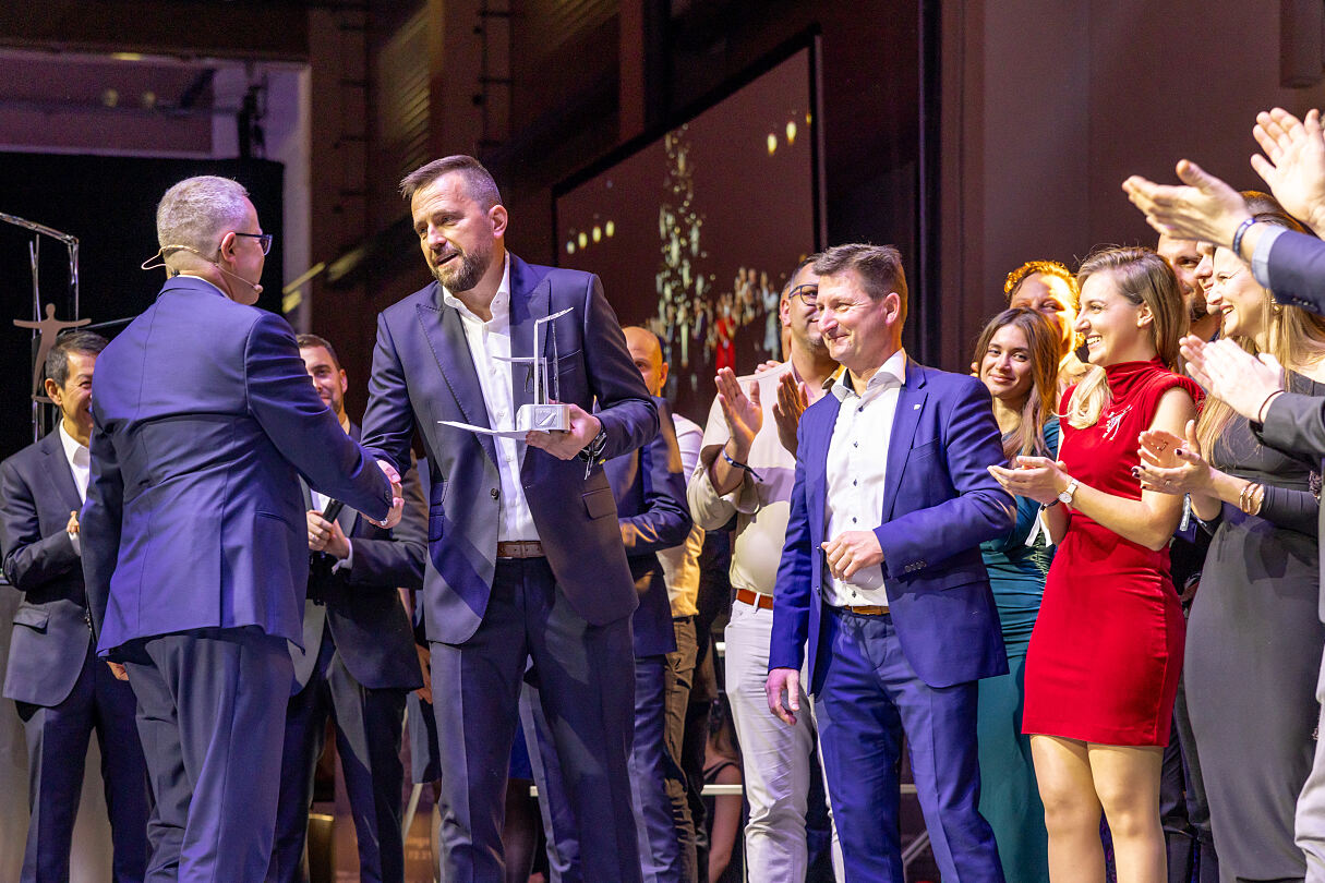 FACC presents LEONARDO Team Award: Focus on global innovation and exceptional team spirit